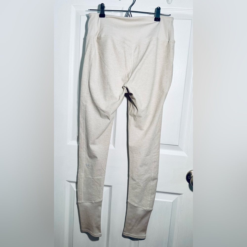 ALO Yoga Alosoft Women’s Lounge Leggings Heathered Oatmeal - Size Large - Picture 3 of 6